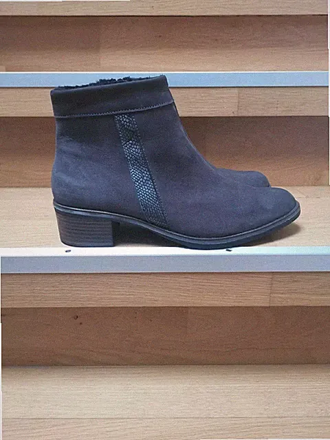 Made In Portugal, Leder Stiefelletten, Chalsea Boots, Gr. 41, Nubuk, Grau