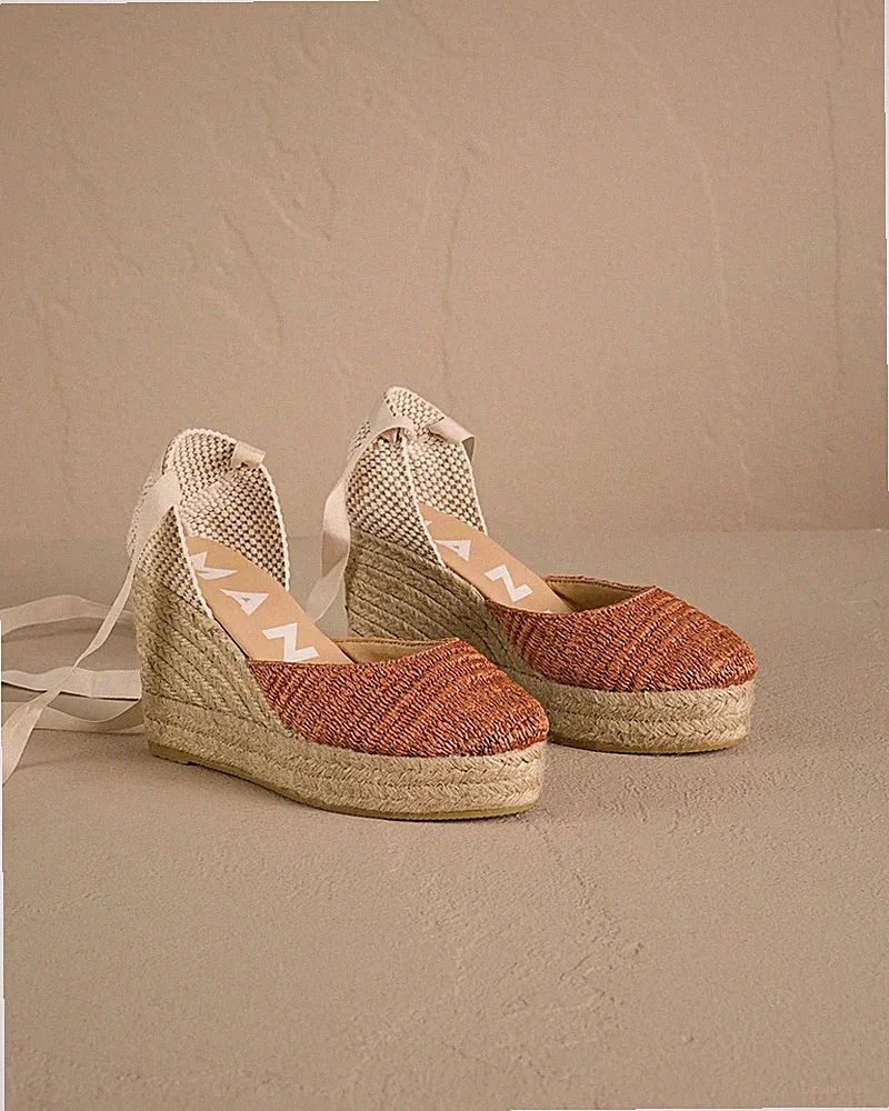 MANEBI' Espadrilles mit gestreiftem Keilabsatz aus Bast 56MANE