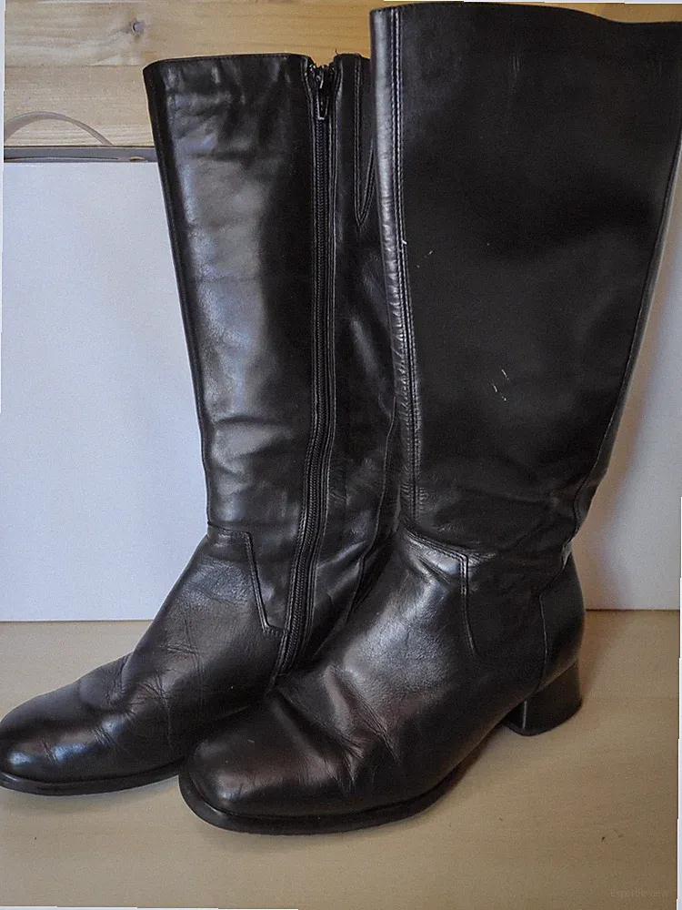 Medicus Damen Lederstiefel Gr. 37,5 (4 1/2) Schwarz – Bequem – Gummisohle