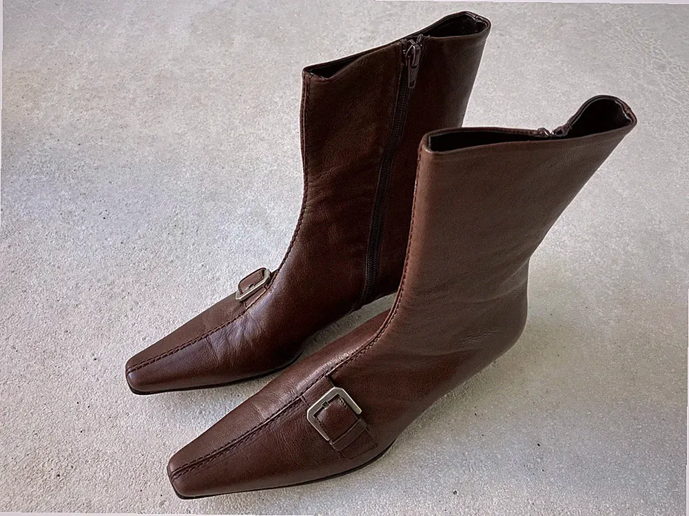 Mer du Sud Stiefeletten unbenutzt Gr. 38 Leder braun Zierschnalle Kitten Heels