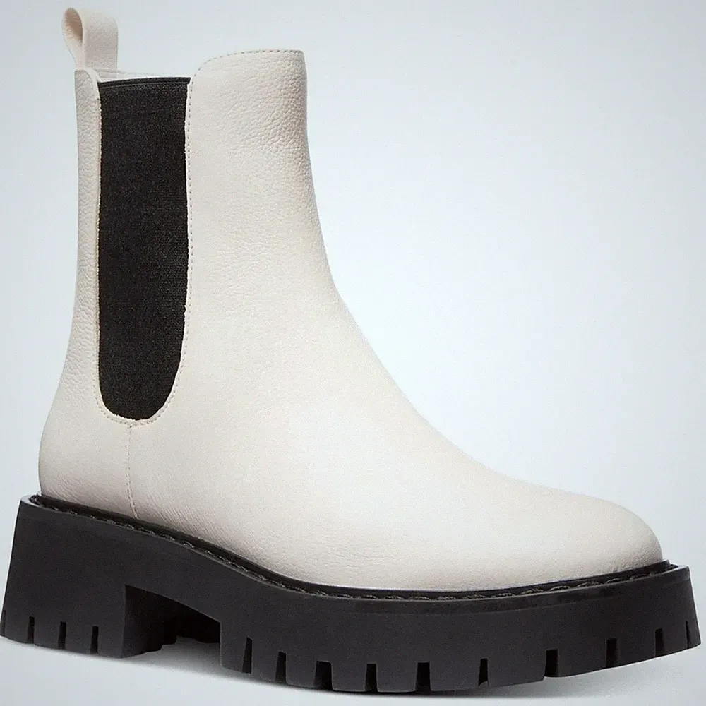 Michael Kors Damen Asher Leder Knöchel Bo Licht Creme 5M-Retail