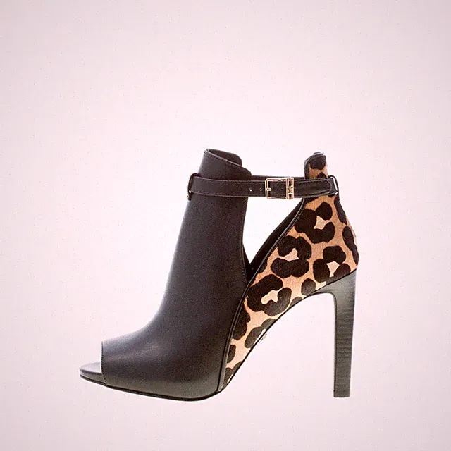 MICHAEL KORS Damen Schuhe Tronchetto open toe Lawson Leder schwarz fleckig