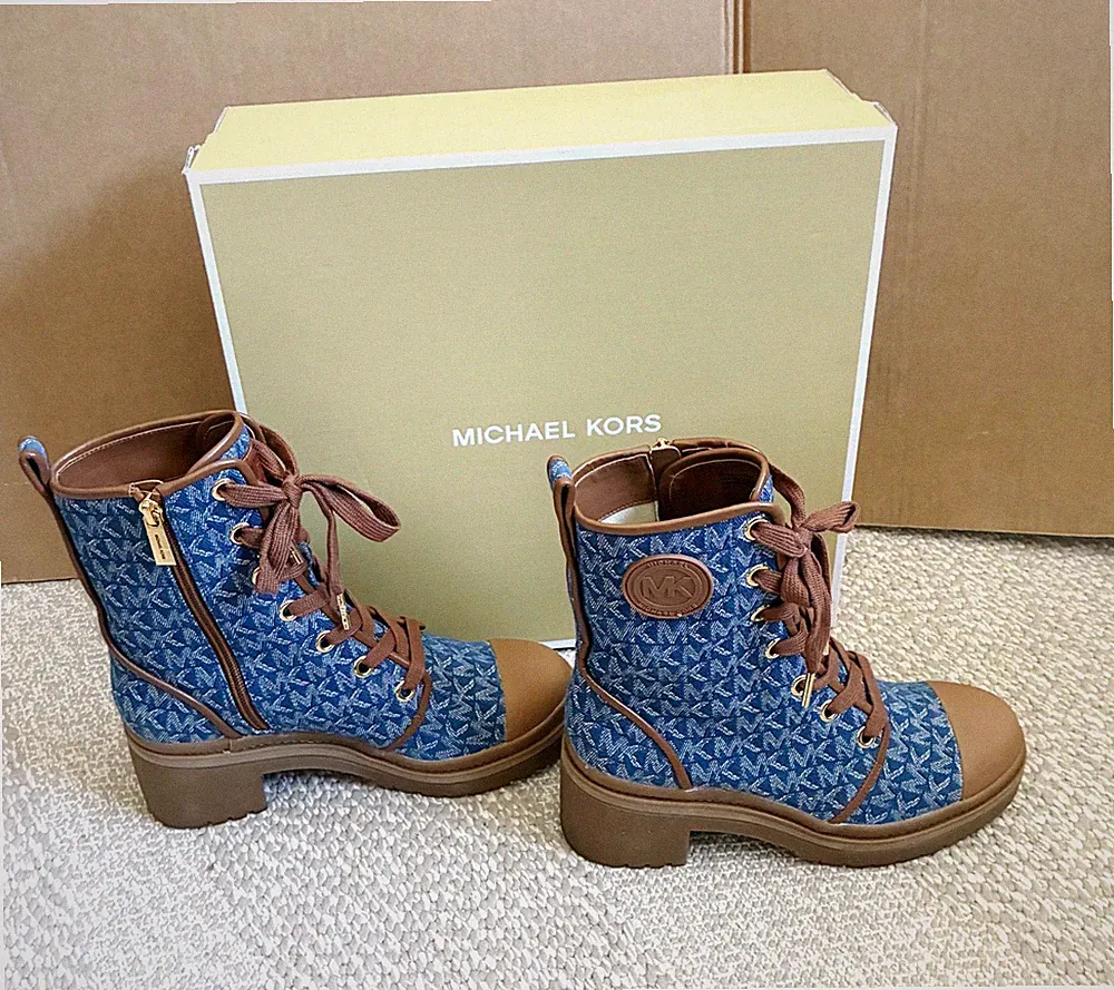 Blau Bootie