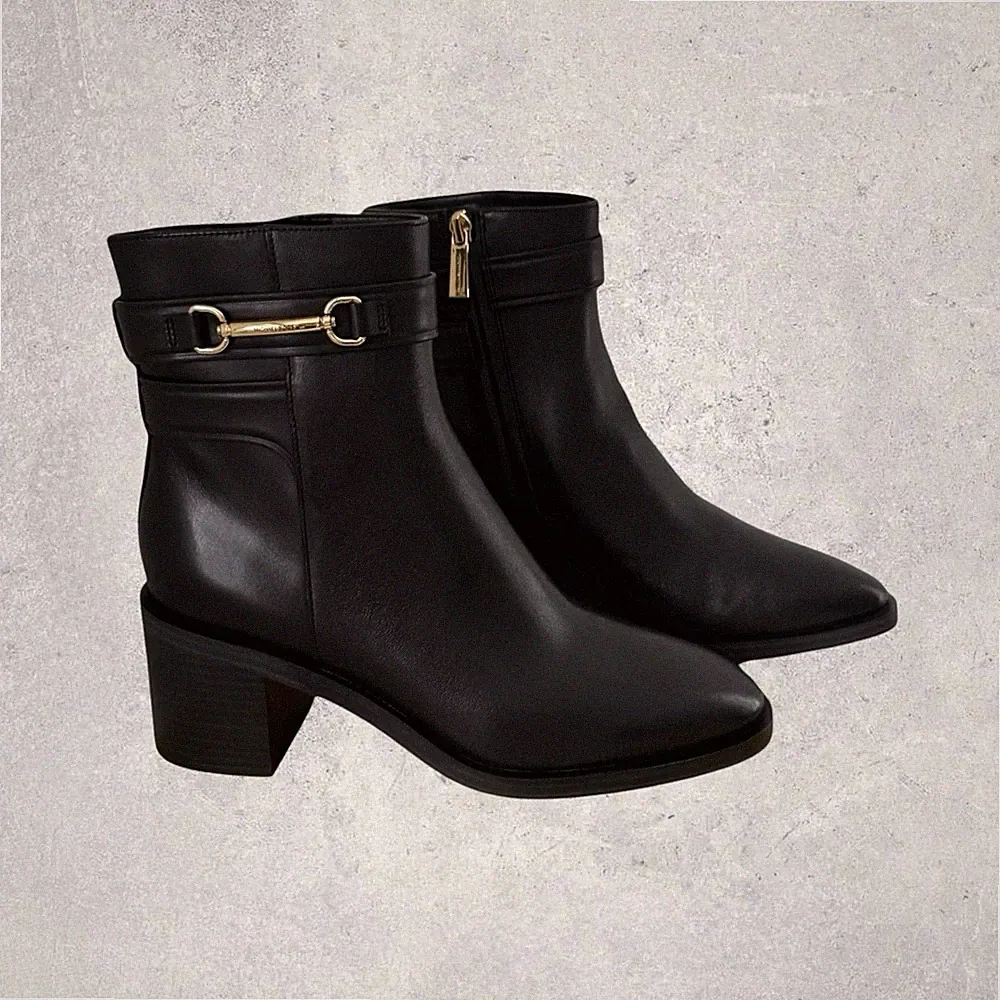 Michael Kors Schuhe Stiefeletten Boots Carson Heeled Bootie Schwarz Leder 40 NEU