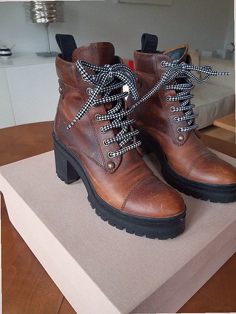 Miu Miu Ankle Boots Stiefeletten NP: 1100 Euro Größe 34,5