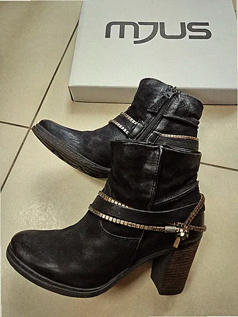mjus Stiefel EU 36 schwarz Nubukleder Blockabsatz OVP Sehr guter Zustand