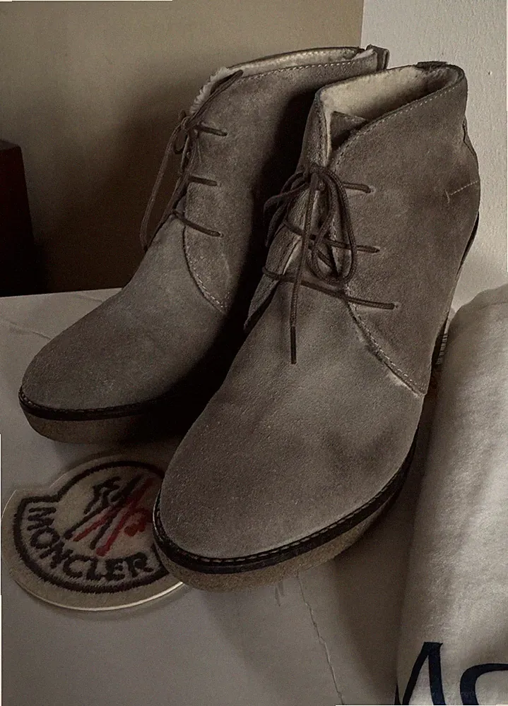 Moncler Ankle Boots Booties Winterstiefel Stiefellette Damen Schuhe Fell , EU 39