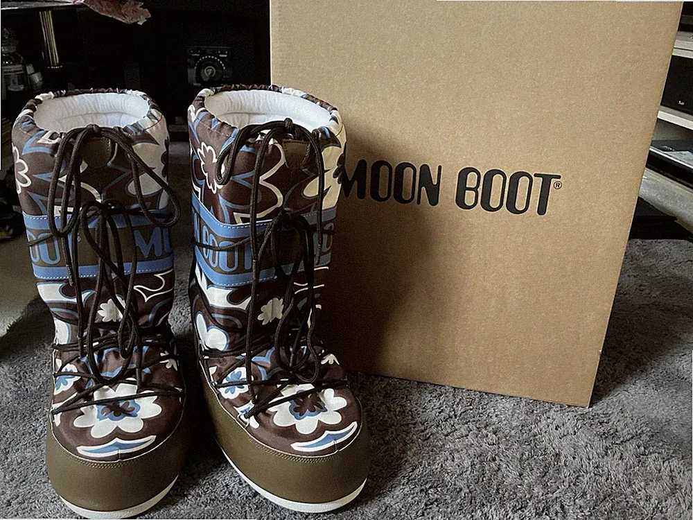 Moon Boot Stiefel Damen Boots Damenstiefel Winterschuhe Gr. EU 42-44 Neuwertig