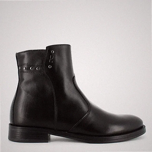 Nero Giardini Größe 37. Lederstiefeletten schwarz. I411262D