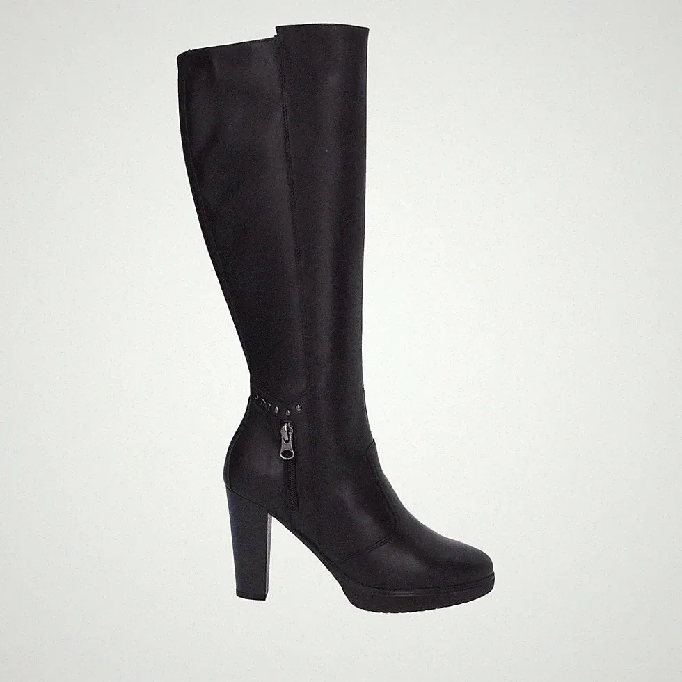 Nero Giardini Nummer 35. Lederstiefel schwarz. Absatz 9,5cm. I308910D