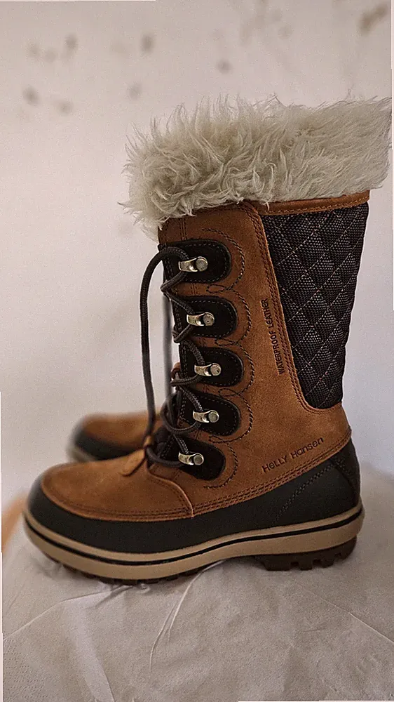 NEU Helly Hansen Garibaldi Winterstiefel braun Gr. 36 ungetragen