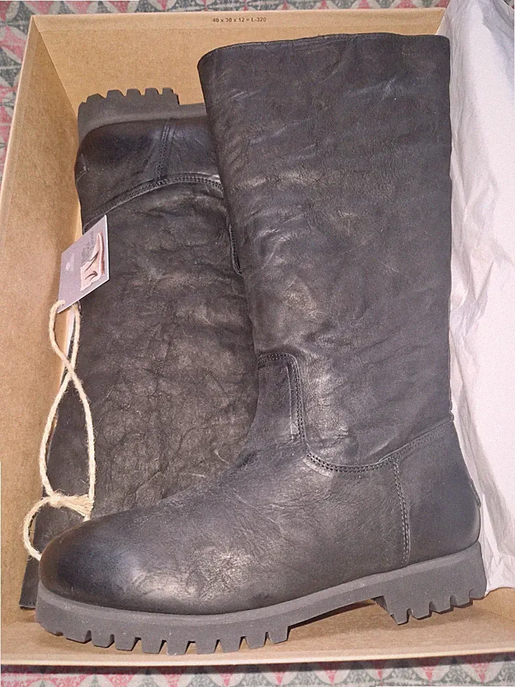 NEU: Lammfell-gef. Stiefel v. SHABBIES in Gr. 40 (eher Gr. 39/39,5) Schwarz