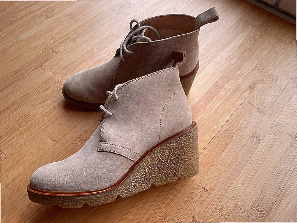 NEU Stiefeletten mit Keilabsatz