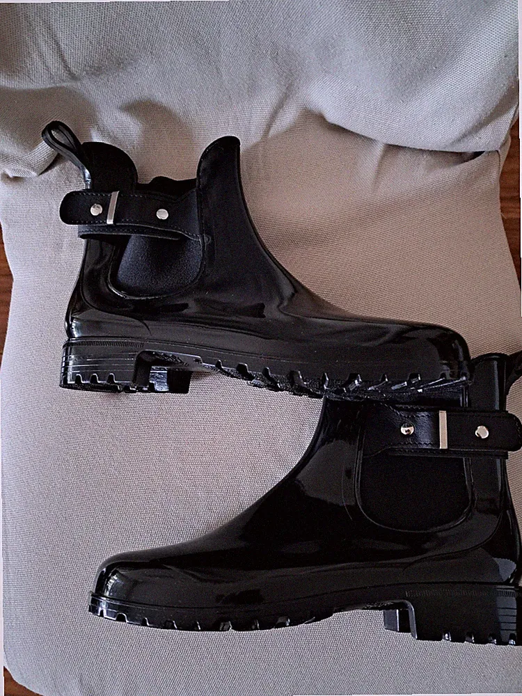 NEU stylischer Gummistiefel/Boots schwarz Gr. 41