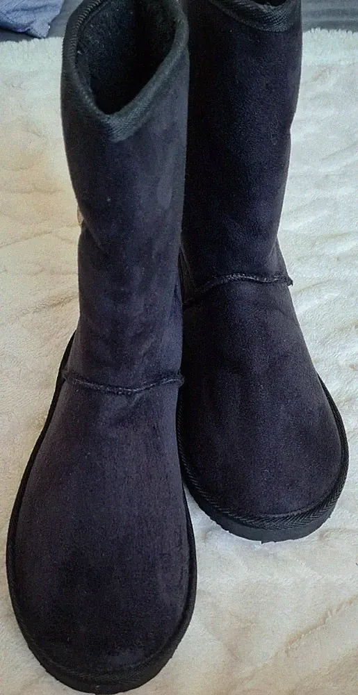 Neue RAINBOW Winterboots Schwarz Wildlederoptik Gr.41