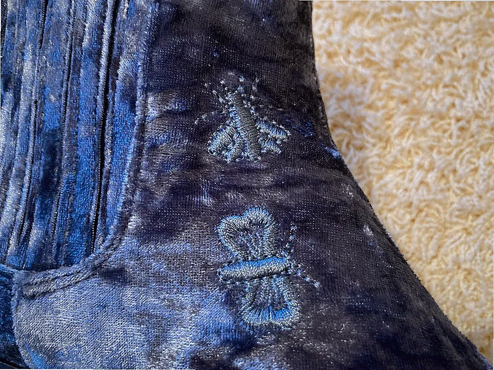 Neuw * Chiara Mazzini * hübsche Samt-Ankle-Boots * mit Stickereien Käfer * Gr 39
