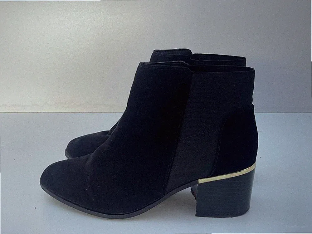 New Look Damen Stiefeletten schwarz Wildleder Gummizug UK 7 EUR 40 B108