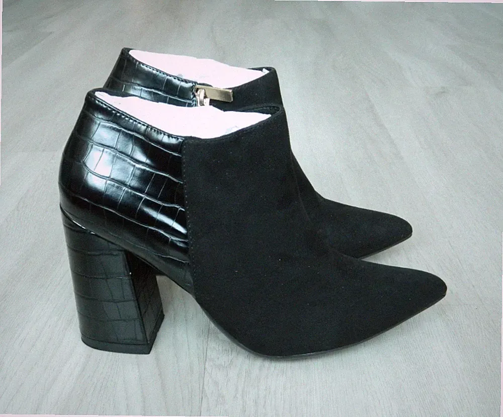 New Look Stevie Damen Stiefeletten mit Absatz schwarz Wildleder Gr. 7 / 40 NEU