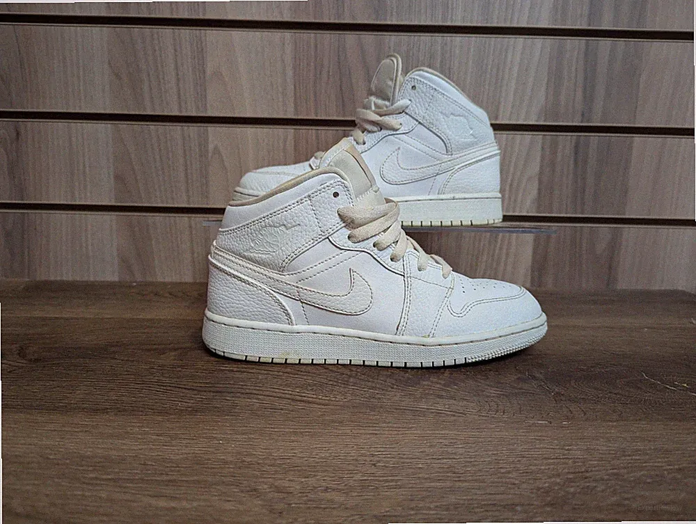 Nike Air Jordan 1 Mid Sneaker Boots Unisex Kinder Streetwear Sneaker UK 4
