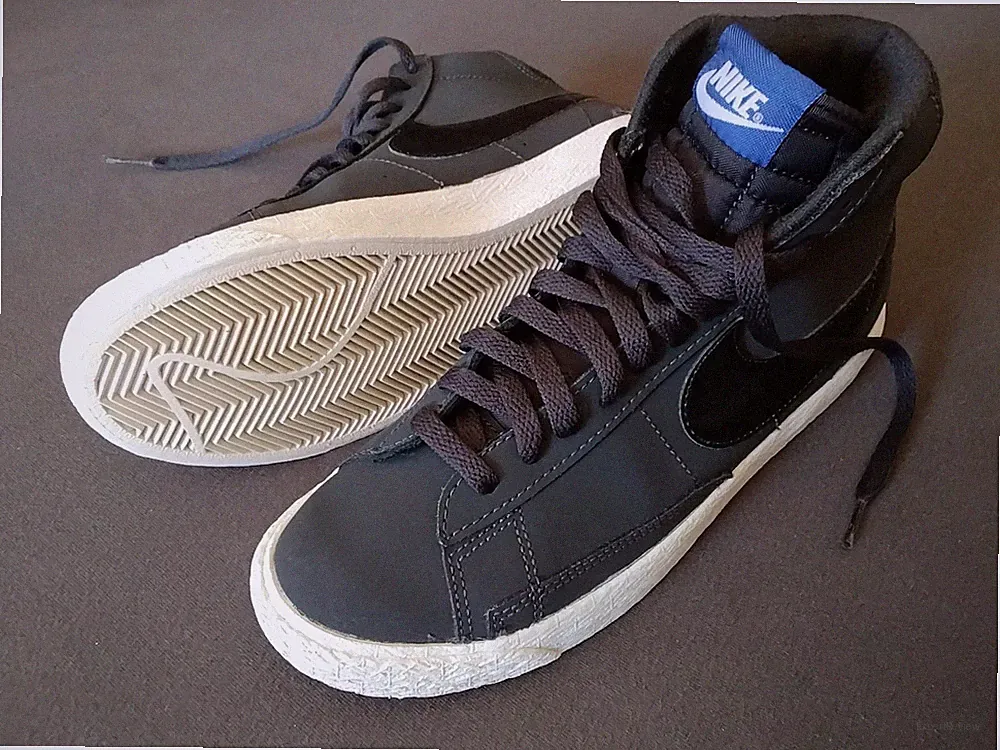 Nike Mädchen Damen Sneaker hoch 38 38,5 TOP Schnürstiefel Boots Schuhe hoch