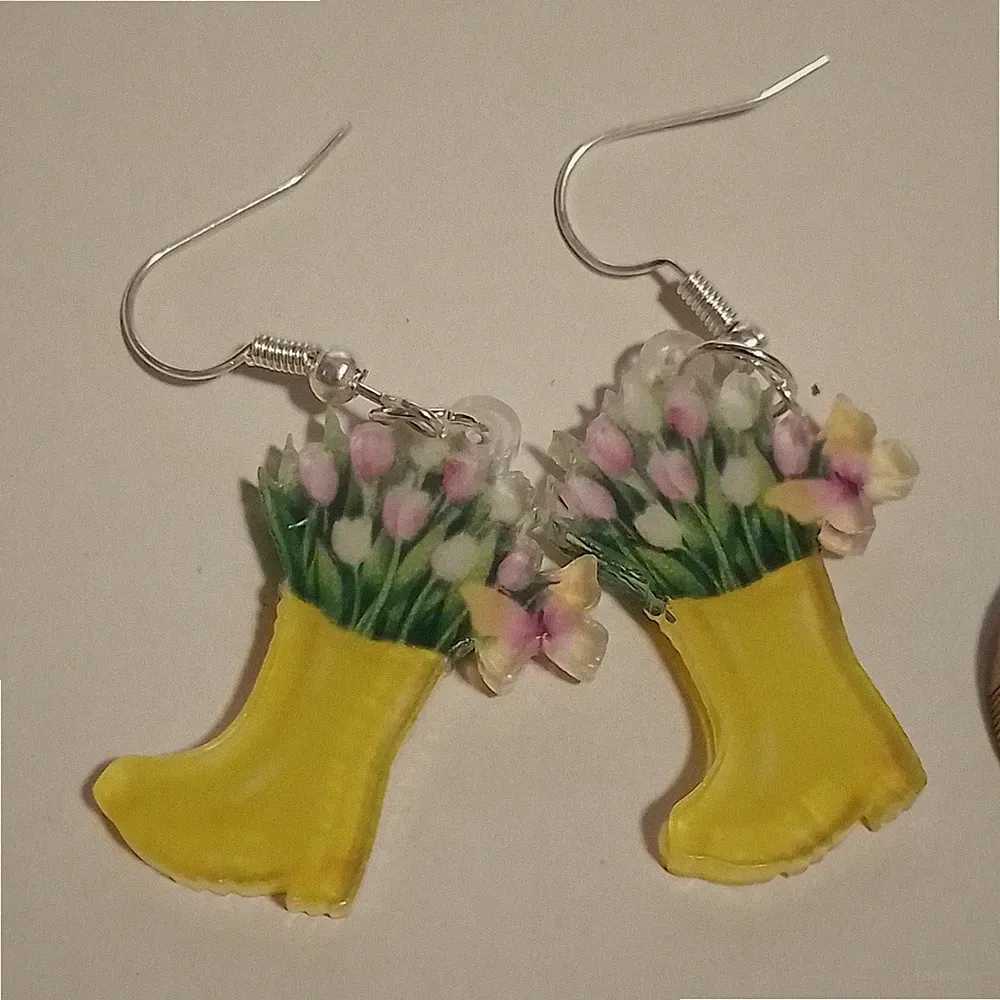 Ohrhänger silberfarben Haken gelbe Gummistiefel Blumenstrauß ca 3 cm