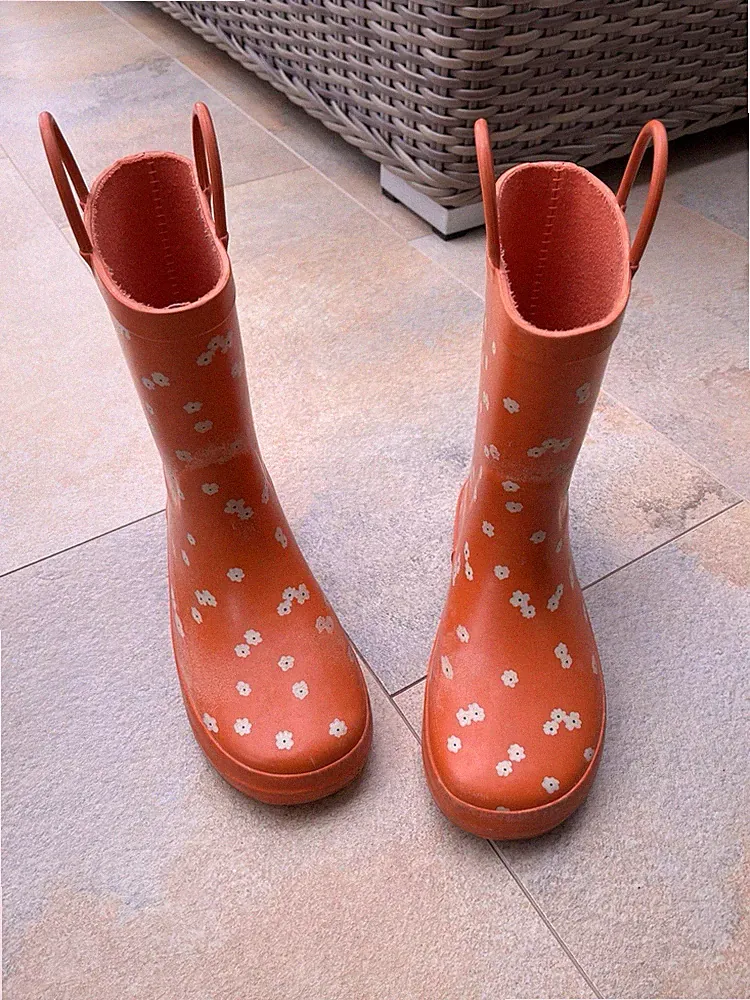 Orange Gummistiefel der Marke TCM in Größe 32/33
