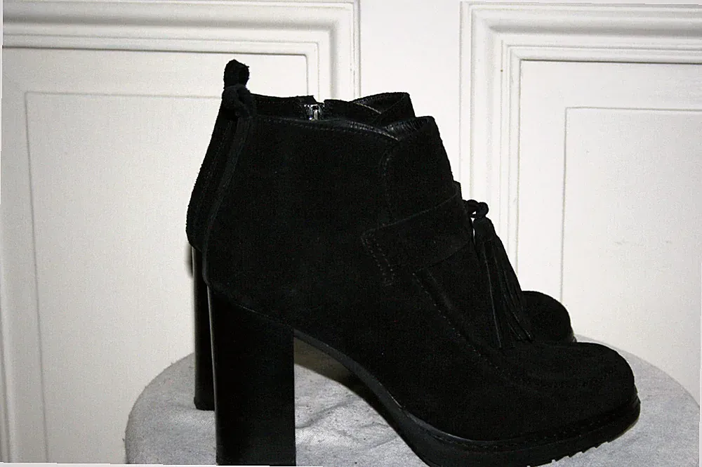 PEPEROSA Damen Stiefeletten Stiefel Boots Schwarz Wildleder neuwertig in Gr. 40