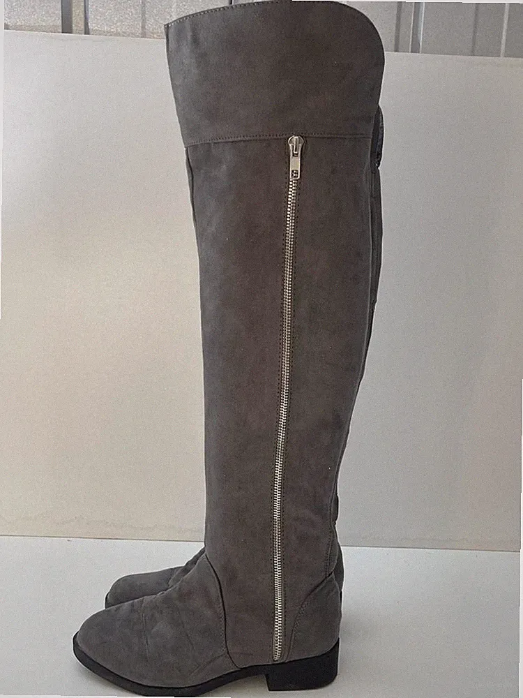 PRIMARK DAMEN GRAU KUNSTWILDLEDER SEITLICHER REISSVERSCHLUSS KNIEHOHE STIEFEL GRÖßE UK 3 EUR 36 B73