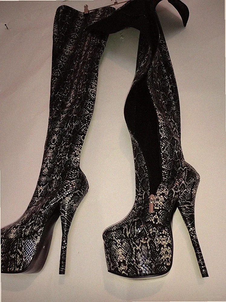 Promotion Handmade Overknee Stiefel stretch eko leder python grau Größe 39
