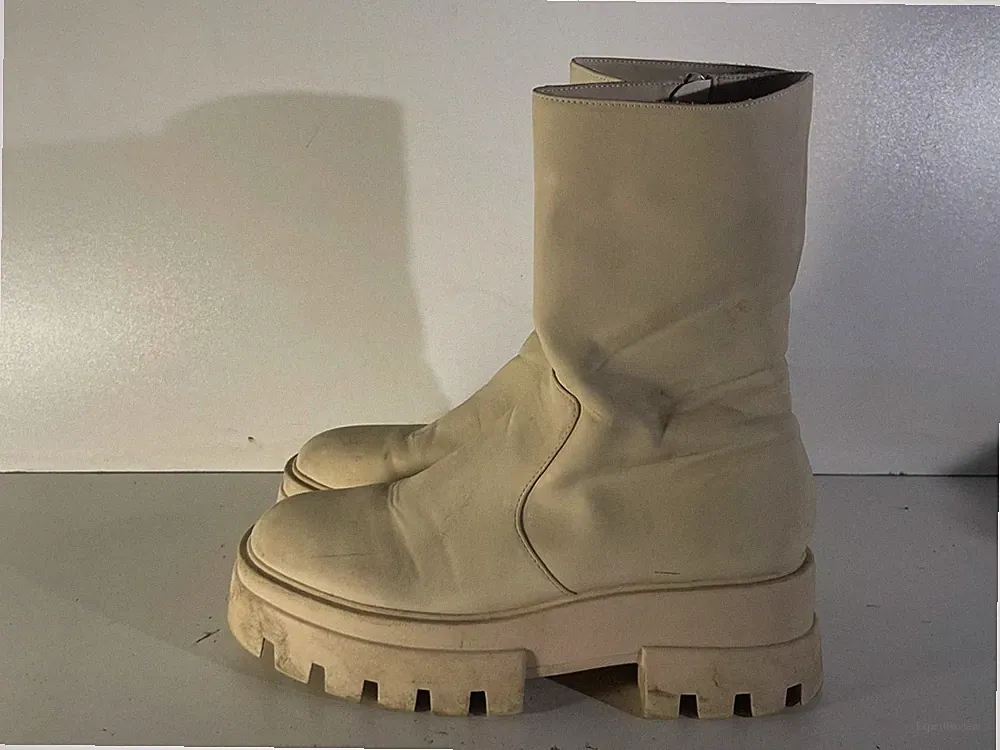 Pull &Bear Damen Stiefel Gr. 5 / 38 Creme Kunstleder Reißverschluss Grobe Sohle Boot -E53