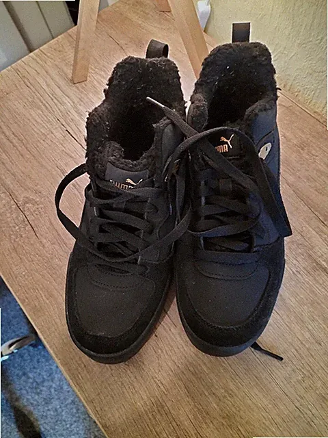 Puma ~ schwarze Winter Schuhe 39 mit Schnürung