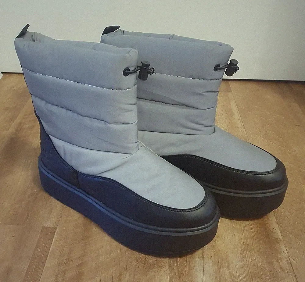 Pummys Snowboots Gr. 41 Lunar Glow reflektierend Winterstiefel nur 1x getragen