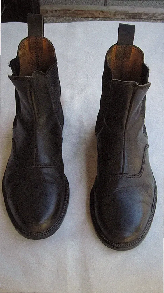 Reitstiefelette Leder (kleine 42) schwarz gebraucht guter Zustand von For Ever