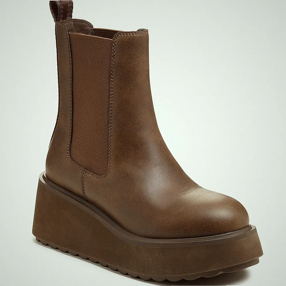 Rocket Dog Heyday Damen Flache Chelsea Stiefel aus dunkelbraunem Polyurethan
