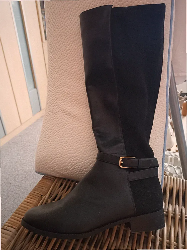 Schicker Stiefel neuwertig