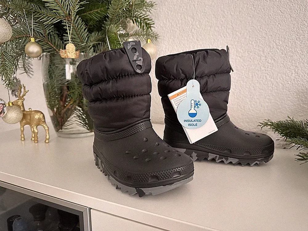 Schneestiefel Größe 27 28 Crocs Classic Neo Puff Boot Toddler, Schwarz