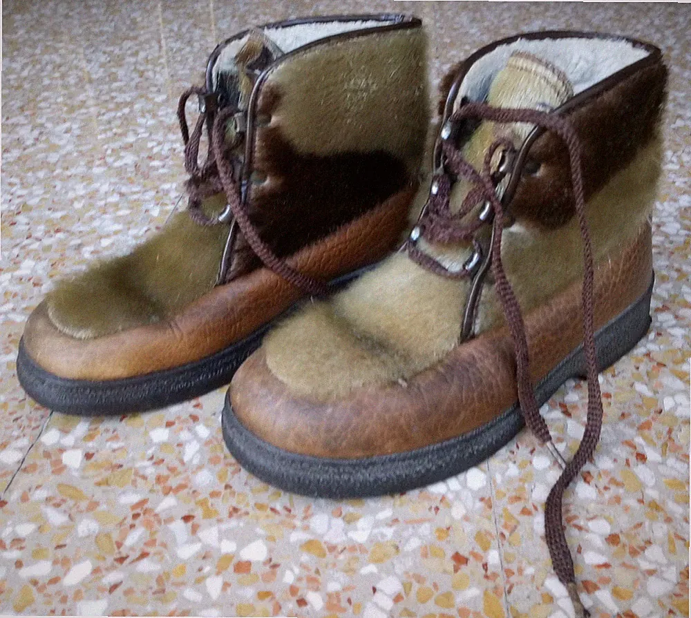 SCHNEESTIEFEL SCHUHE GR 35 DAMEN ODER KINDER