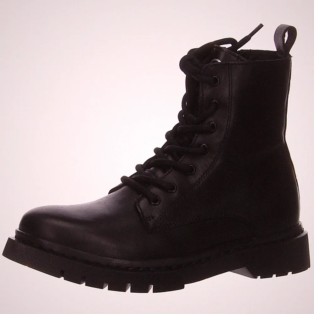 Schnürstiefel Kaltfutter von Tamaris in Schwarz