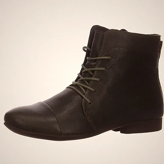 Schnürstiefel Kaltfutter von Think in Grün