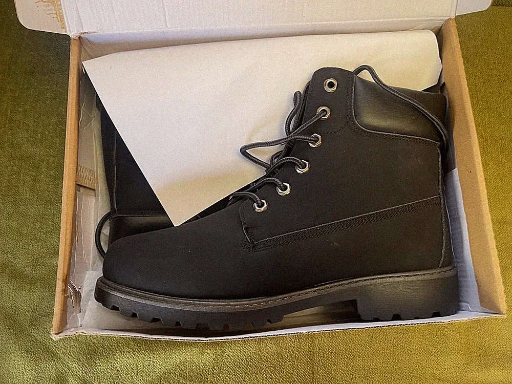 Schnürstiefeletten Stiefel Boots Schwarz Größe 44 NEU