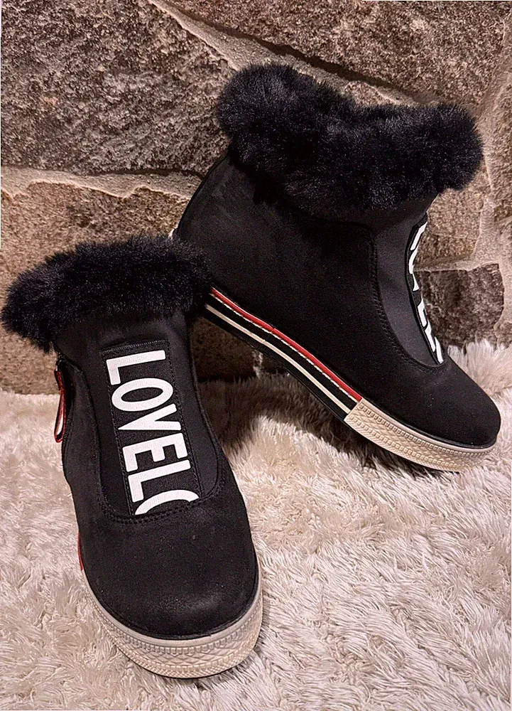Schöne leichte warm gefütterte Boots Schuhe Gr.37 LOVEL Schwarz weiß rot neuw.👍