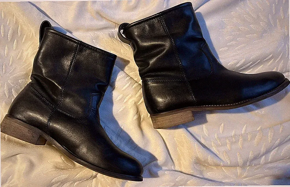 schöne warme leichte KIOMI Leder Boots Halbstiefel Stiefelette Gr. 38 schwarz