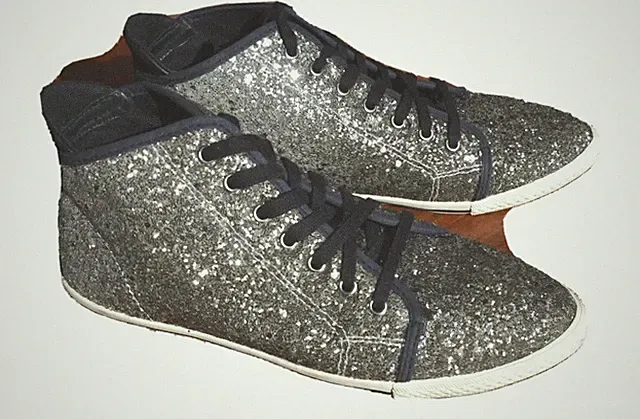 Sehr gut erhaltene silberglitzernde Schnürschuhe Gr. 39 Marc by Marc Jacobs