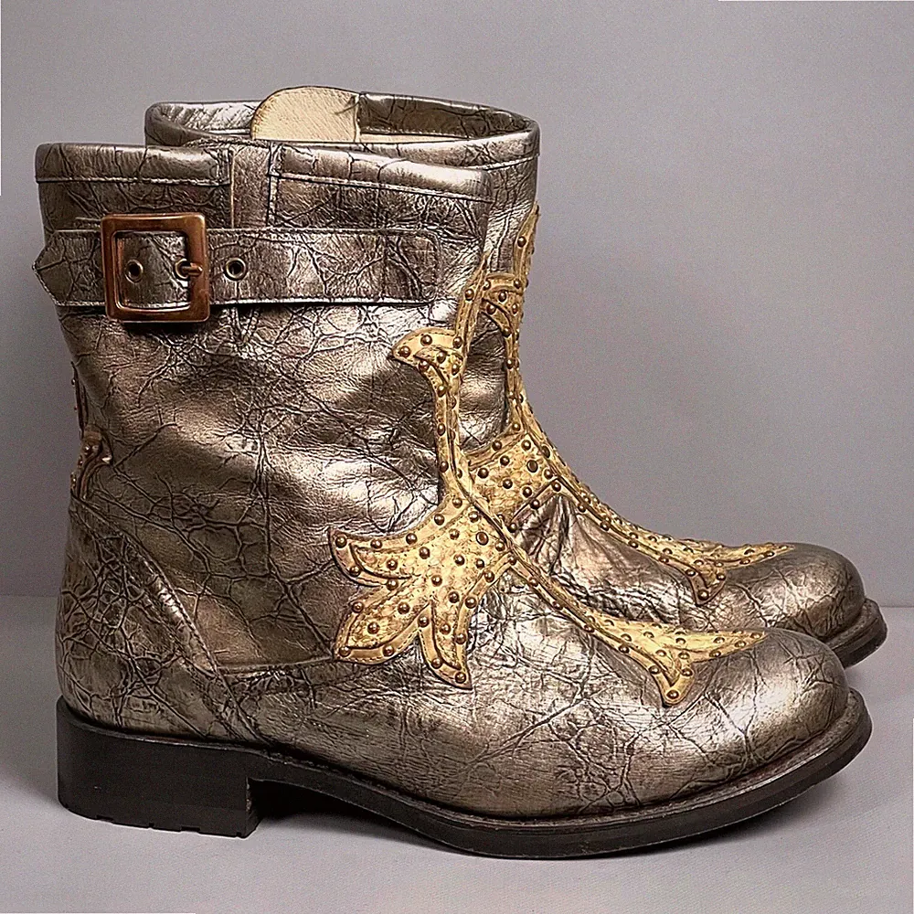 SENDRA Damen Stiefel Schuhe Nieten Kreuz Goldish Crinkle Leder Größe 41 Schnalle