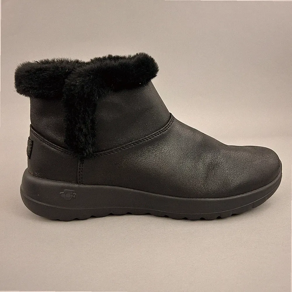 Skechers Stiefel EU39 UK6 Schwarz On The GO Joy Cold Winter Snow Bootie Felllinie