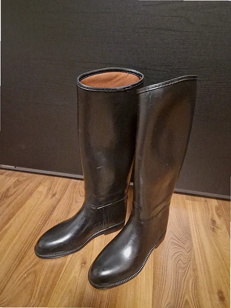 Steeds Gummi Stiefel Reitstiefel schwarz wasserdicht Größe 35 GUTER ZUSTAND Top