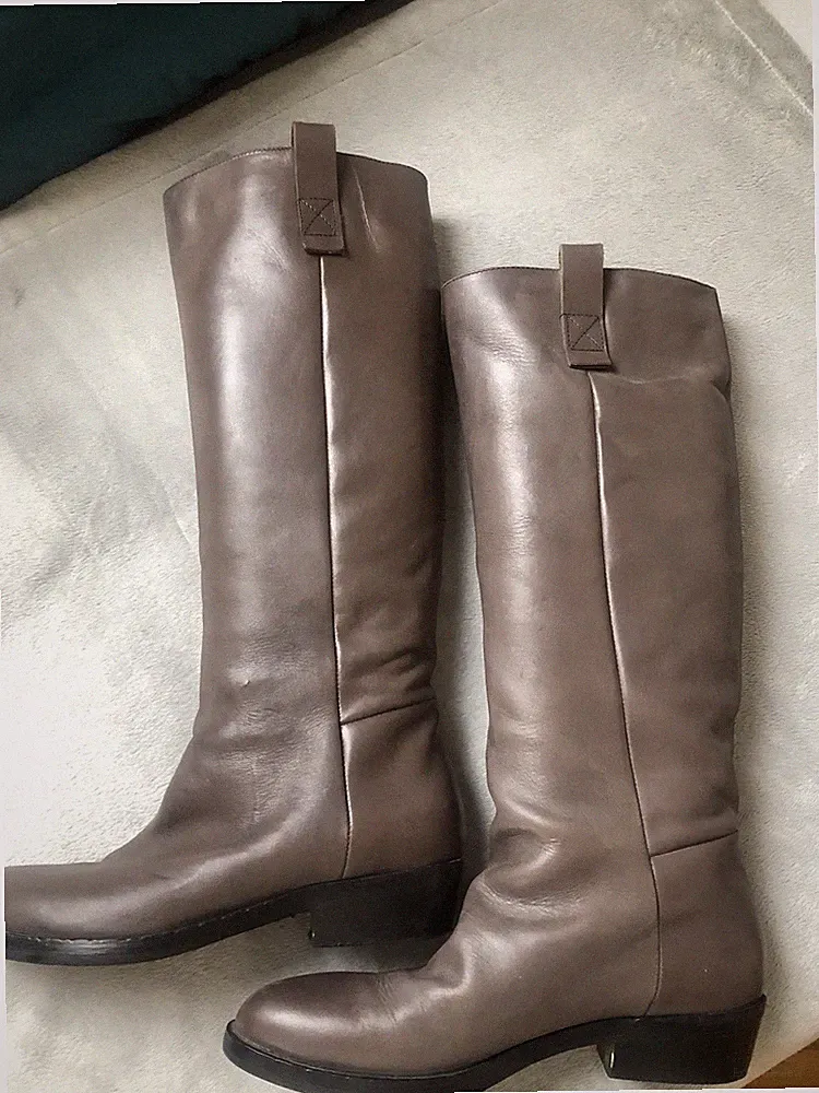 Stiefel komplett Leder 39,5 Grau wenig getragen flacher Absatz sehr schön