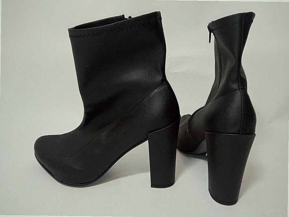 stiefel Kunstleder schwarz , Gr. 40 - 47 RV, neu, 12 cm Absatz BOLINGIER POLEN