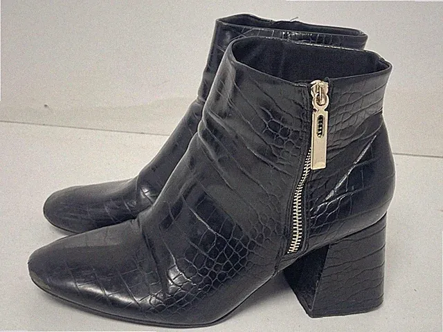 Stradivarius Damen Stiefelette schwarz Kroko Kunstleder Reißverschluss. UK(7)EU(40)-B115