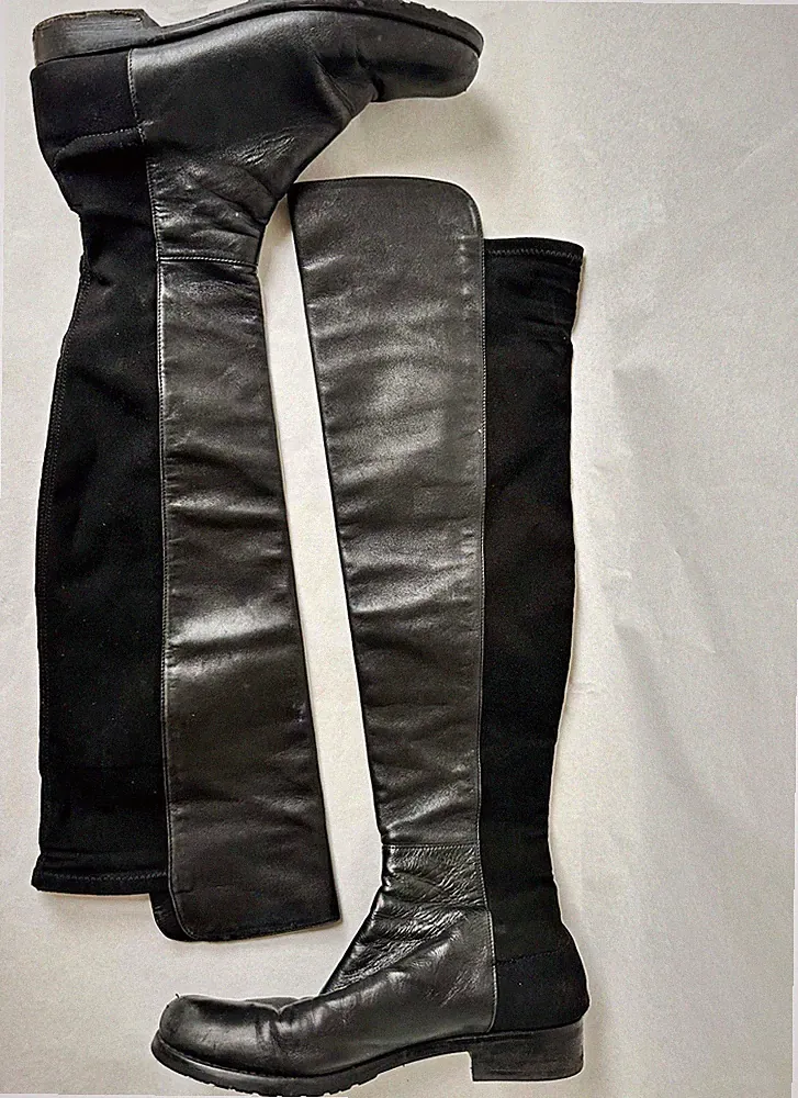Stuart Weitzman Damen Overknee-Stiefel Leder schwarz EU 37 flach Rund Gummi